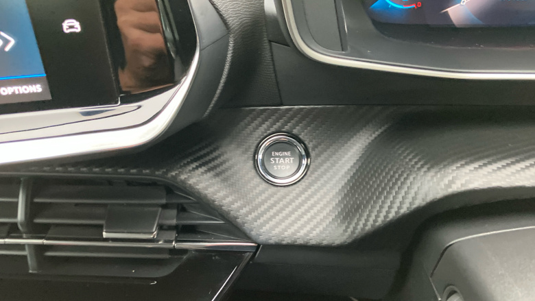 Peugeot 208 1.2 PureTech 100 Allure Premium 5dr Petrol Hatchback